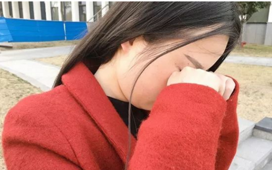 冬季迎风流泪是怎么回事 迎风流泪不是什么小问题