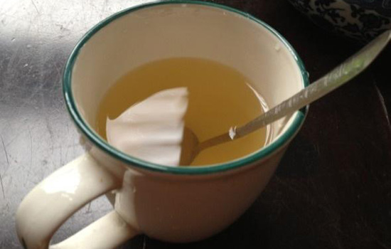 吃阿胶能喝蜂蜜水吗 阿胶加蜂蜜正好气血互补