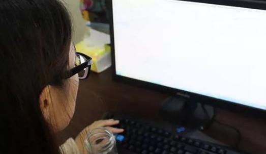 保护视力的好方法 眼睛老花看不清多按这个不老穴