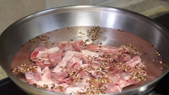 去除羊肉膻味最好办法 羊肉去膻最简单最全的办法