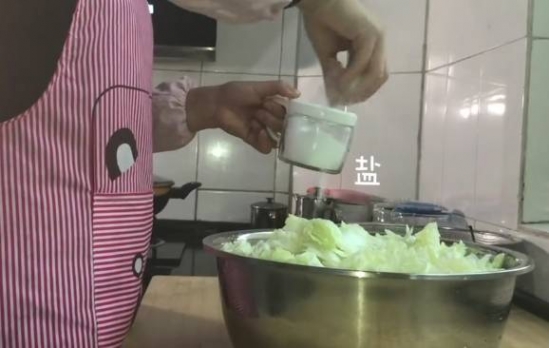 泡菜的家常腌制方法 白菜新吃法比大鱼大肉还有味道