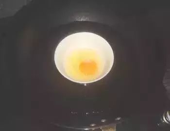 白糖蒸鸡蛋的做法 白糖蒸鸡蛋止咳效果好