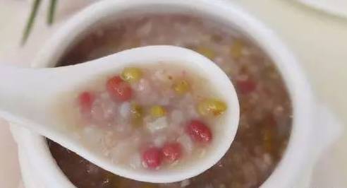 冬季喝杂粮粥有什么好处 天冷喝碗杂粮粥养生好