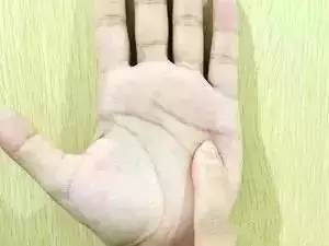 身体青筋明显咋回事 这个部位青筋暴突要注意