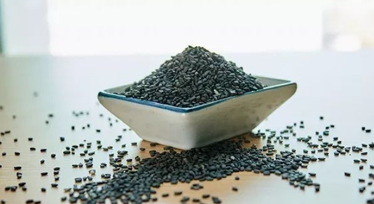 空调吹多了皮肤变差怎么办 皮肤变差可以吃这些来护肤