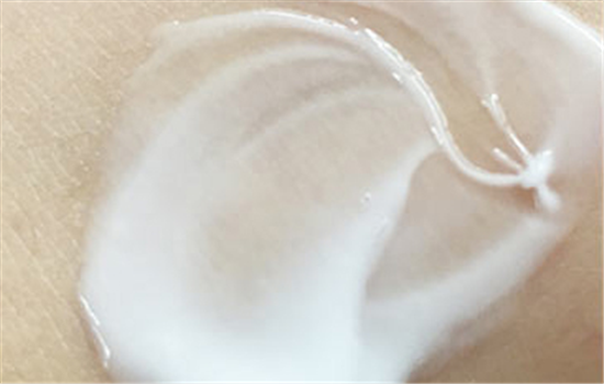 露得清身体乳怎么样 一瓶解救全身干渴肌肤