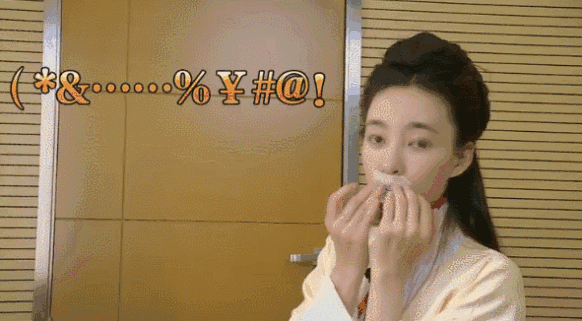 嘴唇干裂脱皮怎么办 冬天嘴唇太干，男票都没法亲了咋整？