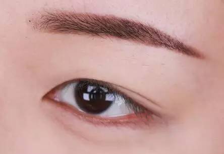 眼妆的画法步骤教程 10分钟教你画好眼妆的方法