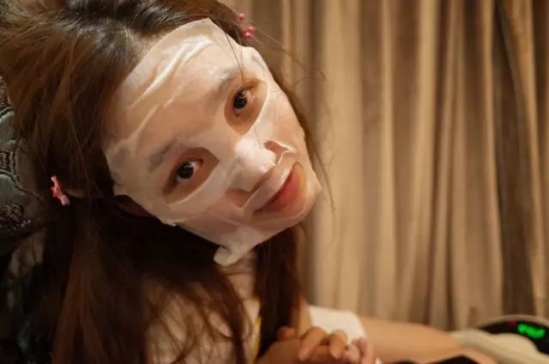 化妆的禁忌 化妆护肤的8大禁忌！别再毁容了！