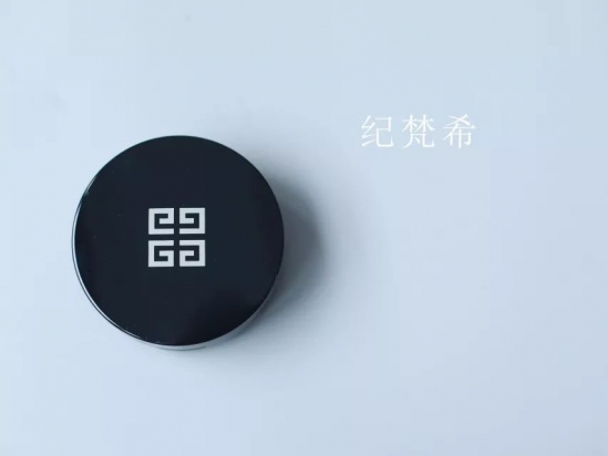 气垫粉底哪个牌子好 8款超好用的气垫粉底，遮瑕滋润持妆时间久！
