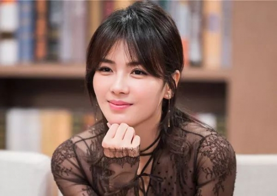 2025流行发型女 2025最火的几款女生发型推荐