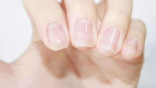 法式美甲图片 个性珠光包边法式美甲教程