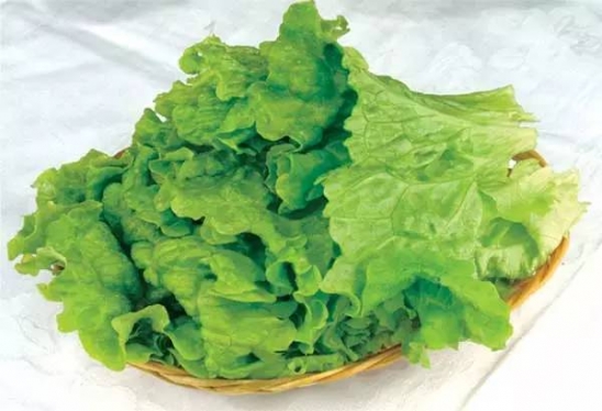 给肌肤补水吃什么好 多吃这些食物给肌肤补水