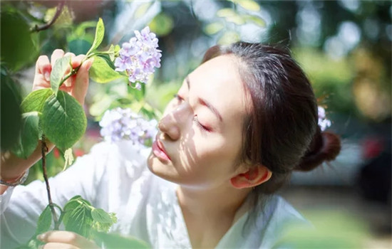 ahc神仙水水乳使用顺序 不要用错顺序哟