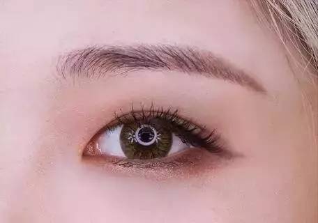 简单好看的妆容画法教程 三款最适合出游妆容画法