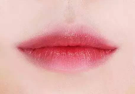 简单好看的妆容画法教程 三款最适合出游妆容画法