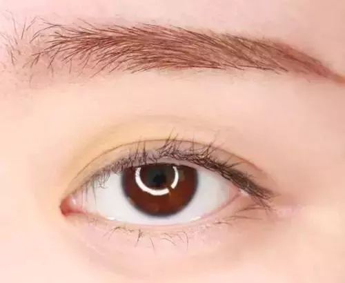 粉色眼影的画法 少女感的粉色眼影显肿？