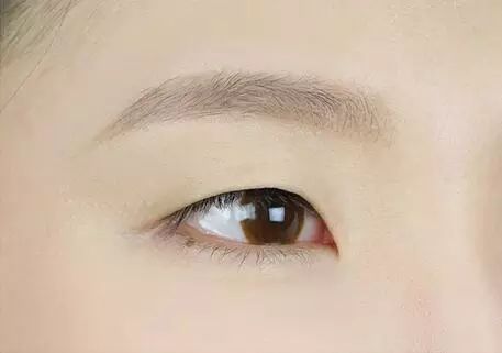 单眼皮怎么画眼妆 单眼皮的妹纸画的这么美，真好看！