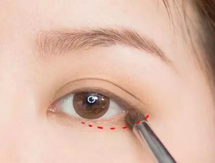 初学者淡妆化妆教程 怎么才能画好淡妆