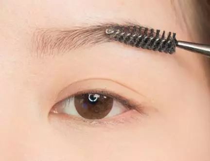 初学者淡妆化妆教程 怎么才能画好淡妆