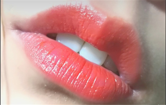 Ysl圆管shine14试色 少女感十足的一个颜色