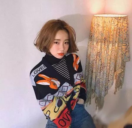 短发怎么烫好看图片 烫个波浪卷超洋气