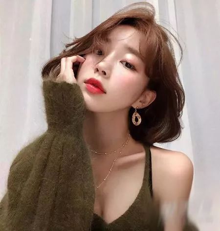 短发怎么烫好看图片 烫个波浪卷超洋气