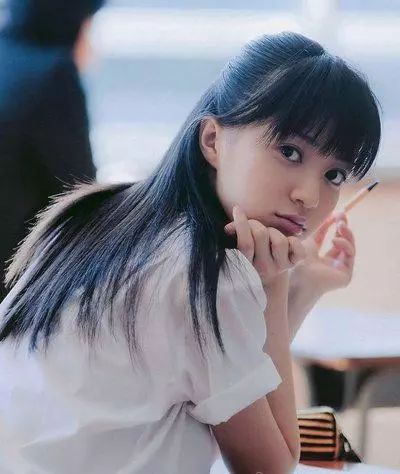 气质清新的编发图片 12款小清新发型推荐给大家