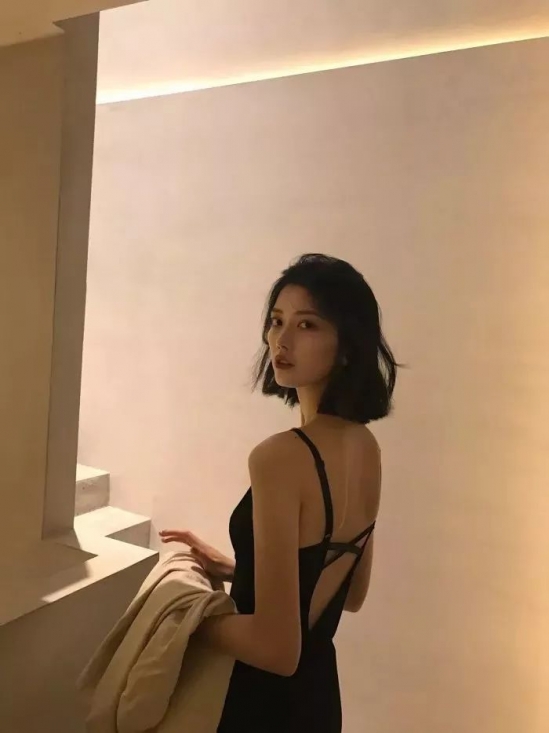 女生发型图片2025潮流  这几款最不挑人还显年轻