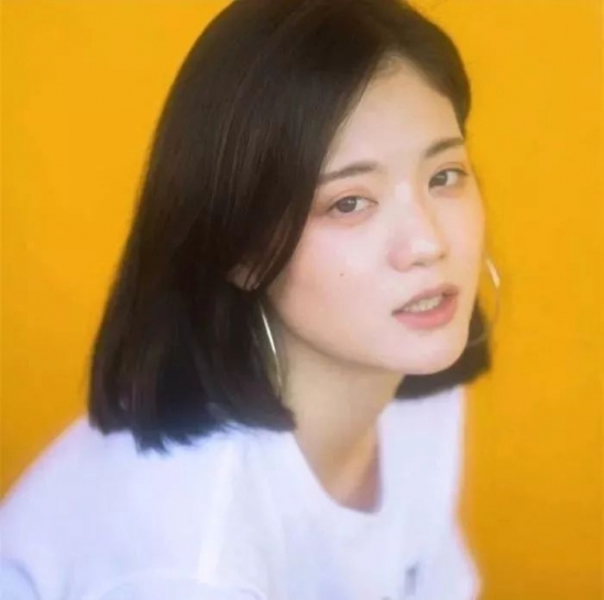 女生发型图片2025潮流  这几款最不挑人还显年轻