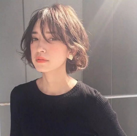 2025年最流行的短发女 今年最流行的几款流行短发