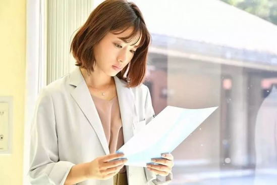 2024流行什么发型女 “十元”发型让你美出新高度