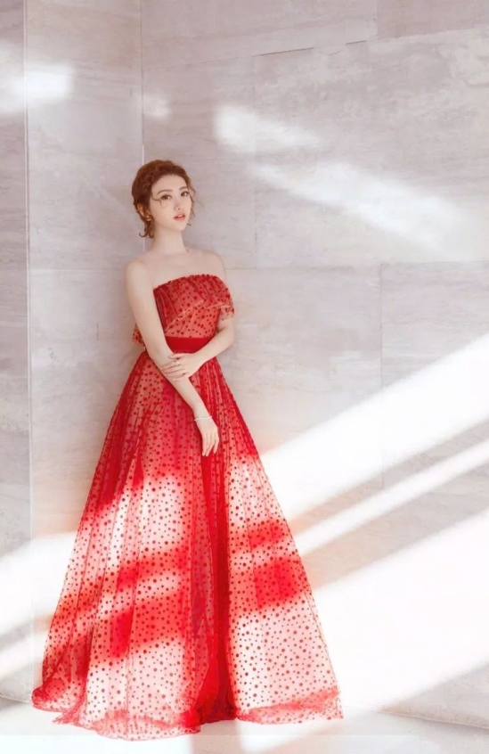 2025新款发型女 这几款明星最爱