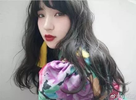 2025年流行什么发型女 长短直卷都在这里