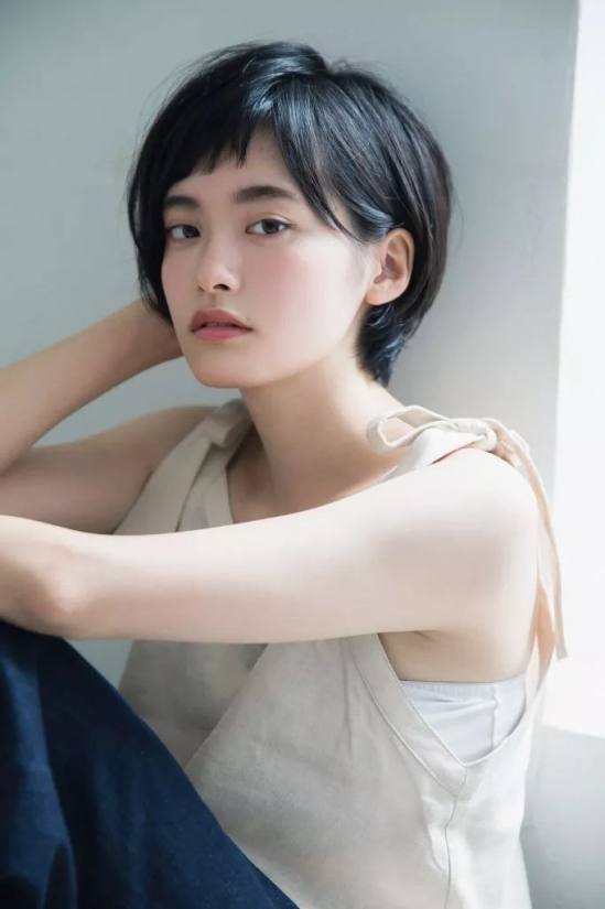 2025最新流行发型女 这几款发型让你瞬间提升颜值
