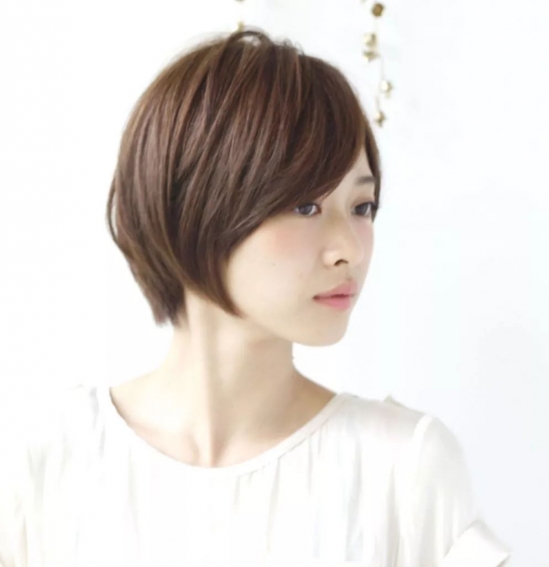 2025最新流行发型女 这几款发型让你瞬间提升颜值