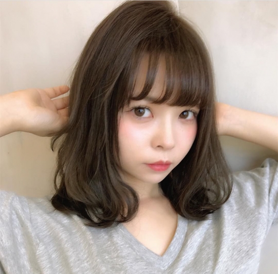 2025中长发最新发型女 多款日常易打理中长发推荐