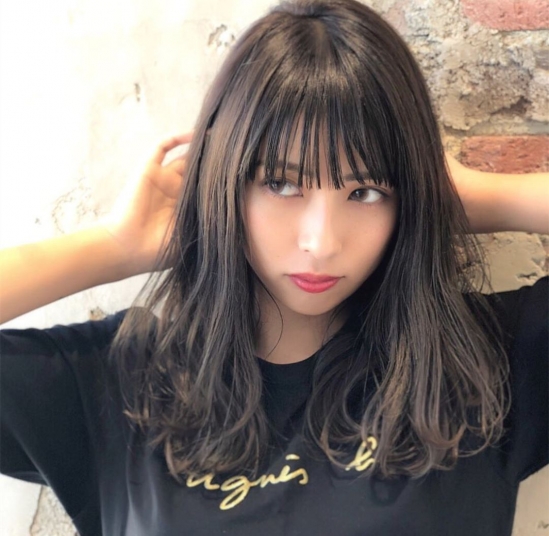 2025中长发最新发型女 多款日常易打理中长发推荐