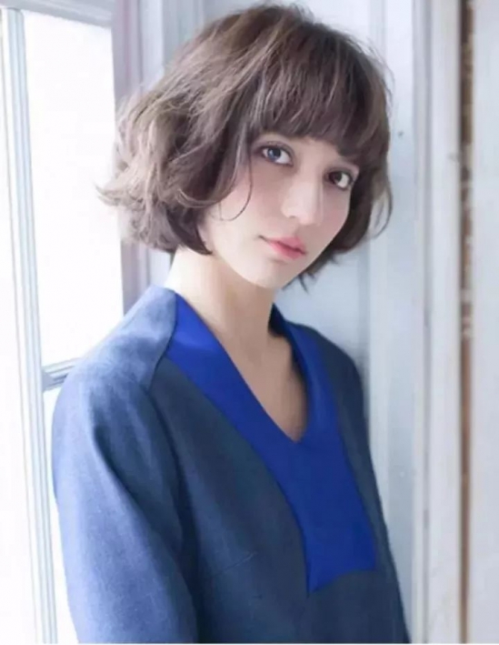 烫卷发女生发型图片 这8款卷发好看又减龄