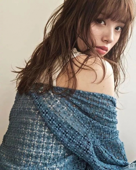 烫卷发女生发型图片 这8款卷发好看又减龄