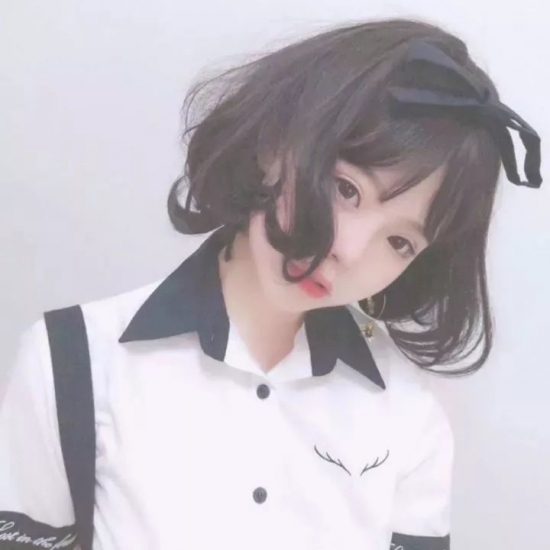 烫卷发女生发型图片 这8款卷发好看又减龄
