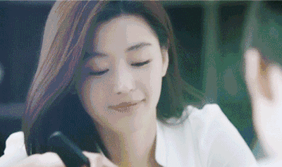 什么发型好看 女生留这些发型准没错