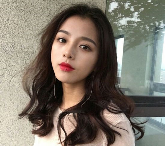 2025年女生新发型图片 换上准能美美哒