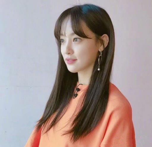 2025新发型女中长发 很适合春季留