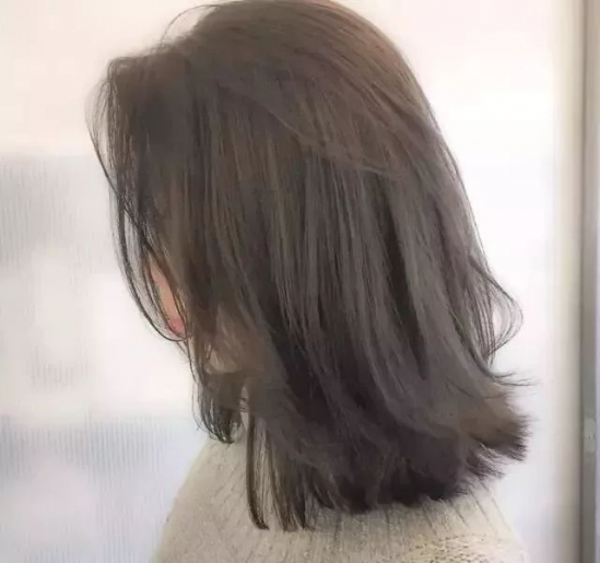 2025年好看的发型图片 拿上这些照片去找发型师吧