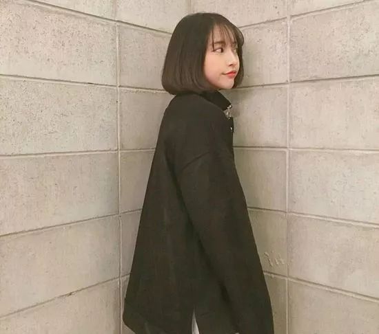 2025梨花烫发型图片 梨花烫自然随意更好看
