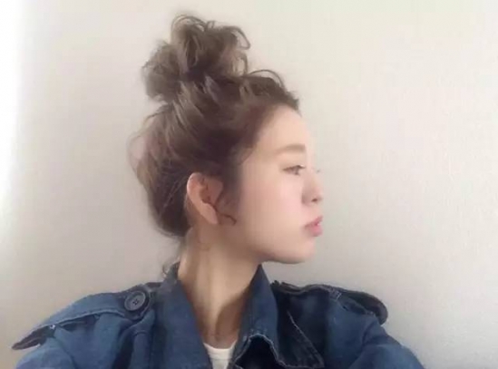 梳头发型即简单又好看 五分钟让你美美出门