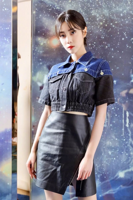 方脸女生剪什么发型好看 这几款谁弄谁好看