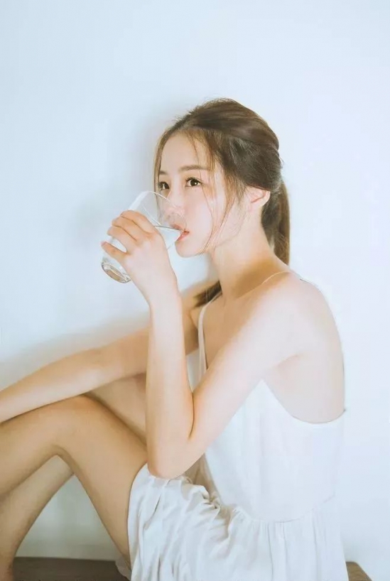 焦糖色头发显白吗 温暖还时髦