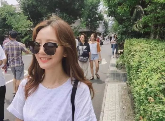 第一次染发什么颜色比较好 女生最适合这几种颜色哟